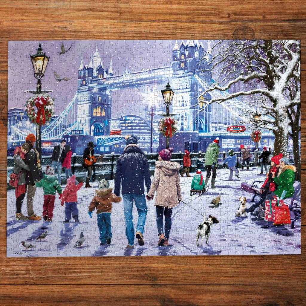 Gibsons - Tower Bridge at Christmas - 1000 Piece Jigsaw Puzzle